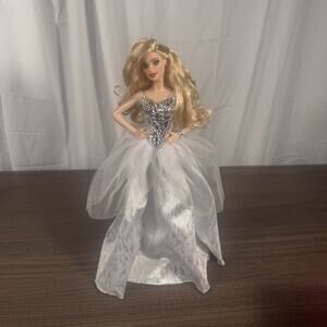 Barbie Collector Doll with metallic bodice & white tulle skirt. glam fashion